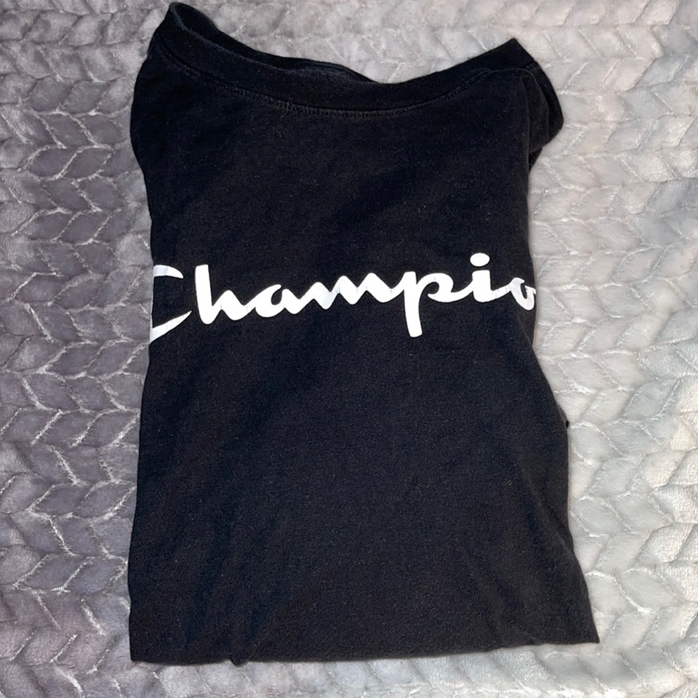 Black champion t-shirt